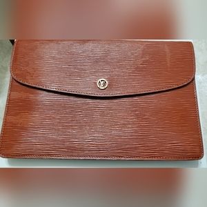 LV Epi Clutch